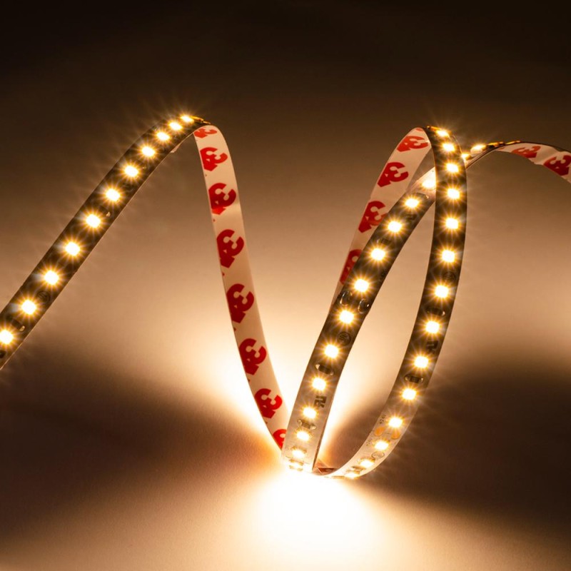 Striscia Led con 600 SMD2835 Marca Samsung .Questa soluzione ha il vantaggio di avere una protezione integrale allo stesso tempo